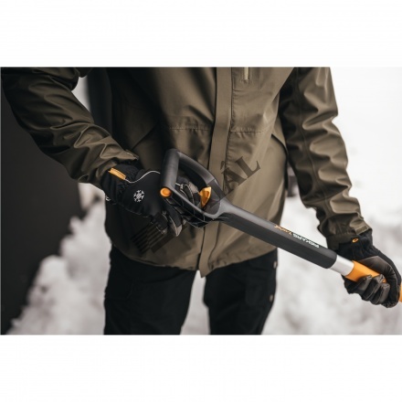 Teleszkópos hótoló Fiskars X-Series