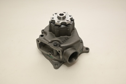 Vízszivattyú OM 366 bf